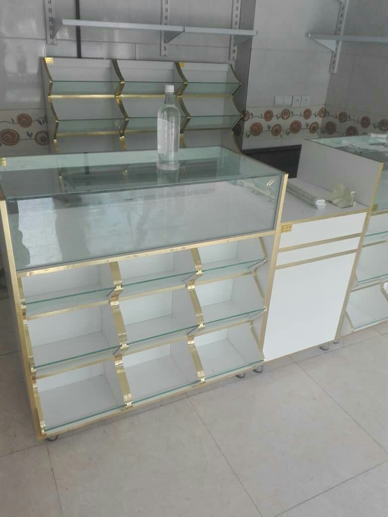 میز 9 خانه طول 140 سانت سفید با نوار طلایی